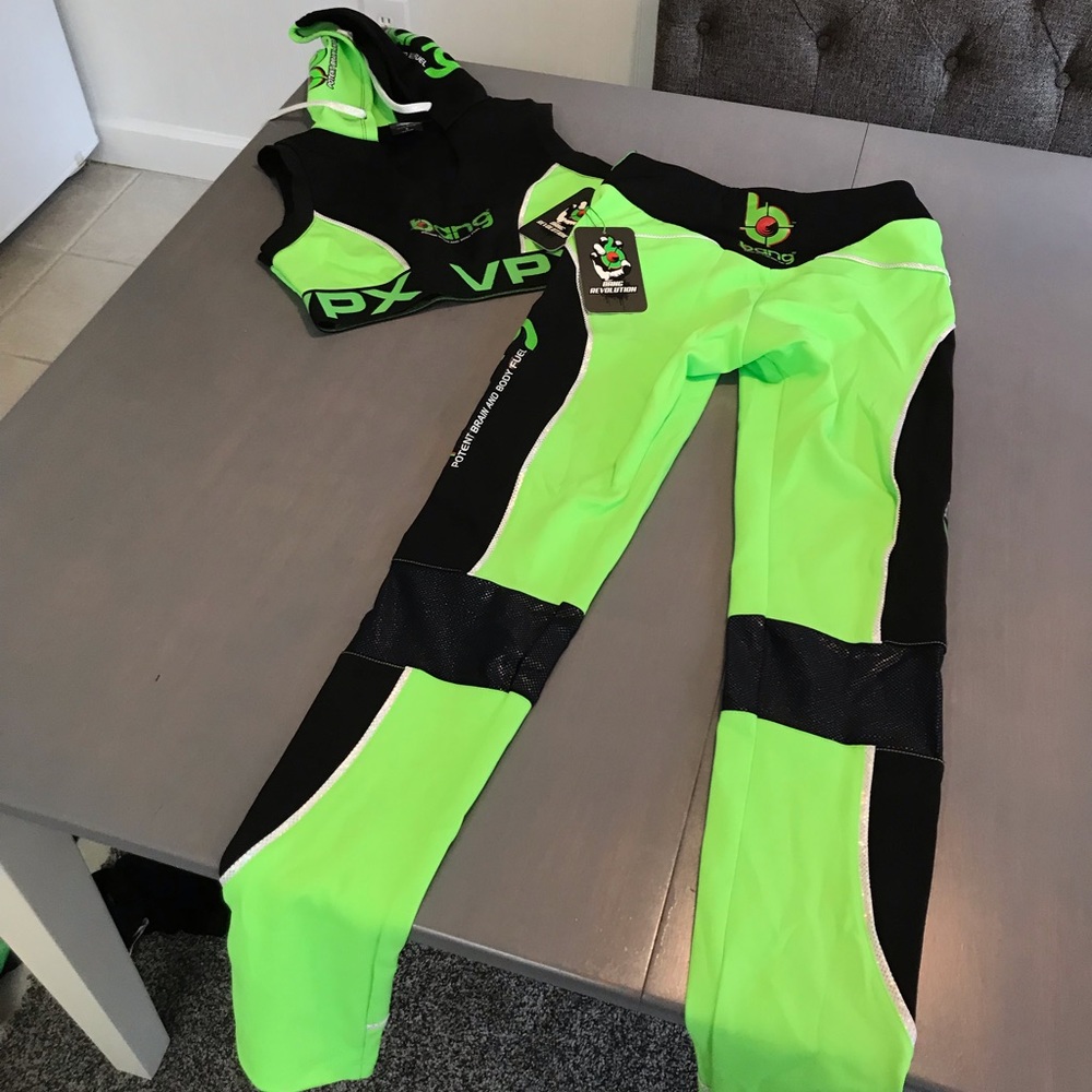 Bang Energy outfit